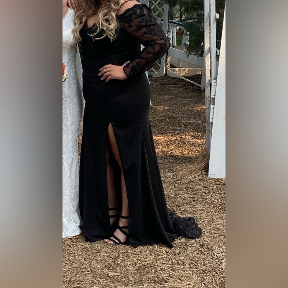 Black elegant dress